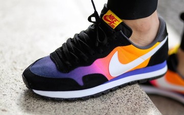 Nike Air Pegasus 83 日落配色