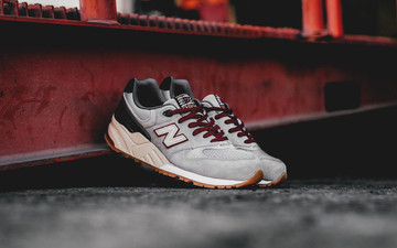 New Balance 999 “Rider’s Club” 灰红配色