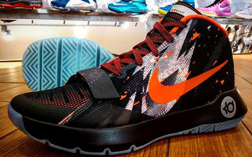 KD TREY 5 III “THUNDER BOLT”实物