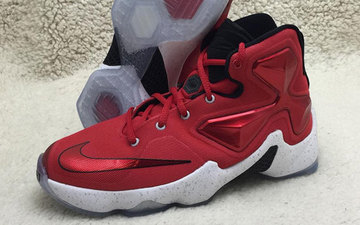 LeBron 13 “Gym Red”配色实物细节释出