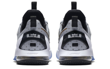 Nike LeBron 13 Low “Cool Grey”将登场亮相