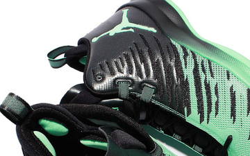 Jordan Super Fly 5 “Green Glow” 将发售 