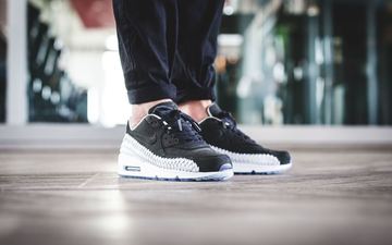 洋气的编织元素：Nike Air Max 90 Woven 推出全新配色