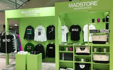 走进这家店,好好当一回超级英雄