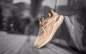 抢先预览 adidas AlphaBOUNCE 全新配色“Beige”