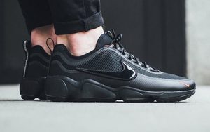 黑魂来袭！Nike Air Zoom Spiridon 现已推出 Ultra 版本