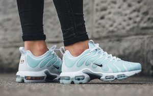 冰蓝魅力， Nike Air Max Plus TN Ultra 现已发售