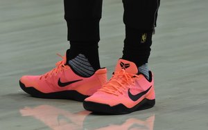 总决赛G3将至，詹姆斯队内训练上脚Kobe 11 EM