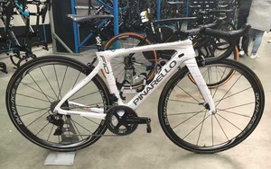 疑似环法版白色涂装Pinarello F10曝光 另有彩虹版涂装泄露