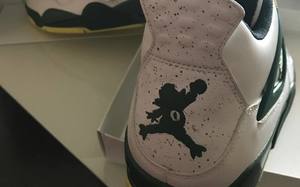 鞋王又晒鞋，这次是这双Jordan 4