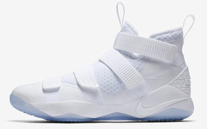 Nike LeBron Soldier 11  “White Ice”发售