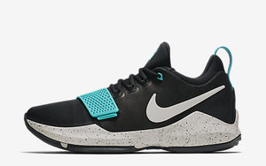 现已上架！Nike PG1 黑色/浅绿/浅骨色