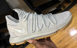九月发售，Nike KD 10 “Light Bone”