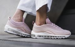 超美，Nike Air Max 97 粉色蛇皮上脚欣赏