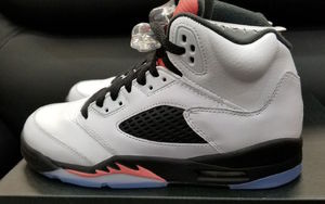 Air Jordan 5 GS “Sunblush”实物近赏