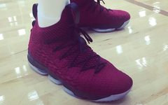 Nike LeBron 15 Wine 全新配色曝光