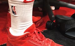 P.J.Tucker媒体日上脚了这款Air Jordan 3