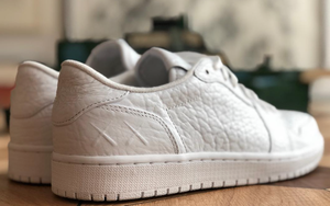 来自Jordan的官方定制，Air Jordan 1 Low “KAWS”欣赏