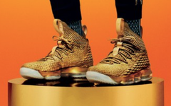 LBJ上脚金色Nike LeBron 15客制版本