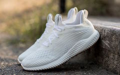 生态环保新跑鞋——AlphaBounce Undye