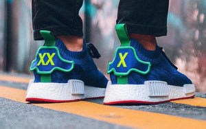 抢先预览！这双“XXX”联名NMD R1 PK 