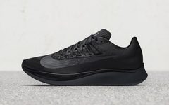 疾速黑影，Nike Zoom Fly “Triple Black” 即将发售