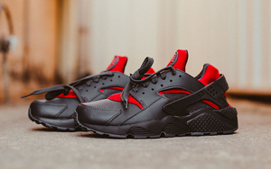 ​Nike Air Huarache 带来全新配色“Bred”