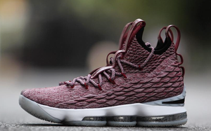 多图细节欣赏，Nike LeBron 15 “Wine”年前发售