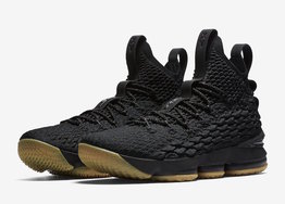 应景登场？黑生胶LeBron 15官图释出