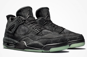 Kaws X Air Jordan 4“Black”明日正式登场！