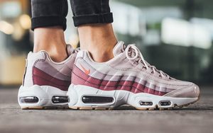 Nike Air Max 95 女生专属裸粉新色
