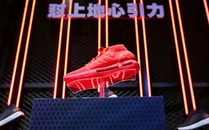 Under Armour 正式发布全新鞋底缓震科技 UA HOVR