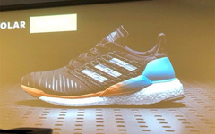 adidas 全新 Boost 跑鞋亮相！