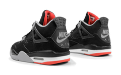 元年装扮！Air Jordan 4 “Bred” 明年回归！