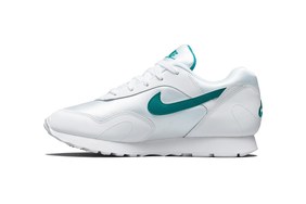 Nike 复刻 1993 年经典跑鞋 Outburst