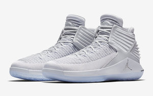 银白装扮！Air Jordan 32 “Pure Platinum” 即将上架！