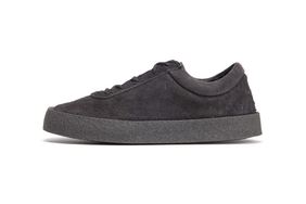YEEZY Season 6 Crepe Sneaker 全黑配色上架