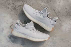 率先近赏！YEEZY BOOST 350 V2 全新“Sesame”配色