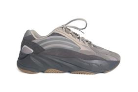 YEEZY 700 全新 V2 版本最新谍照曝光 !