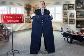 你猜，这条 125 年前的 Levi’s 牛仔裤能卖多少钱？！