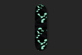 A BATHING APE 推出全新 City Camo 配色滑板