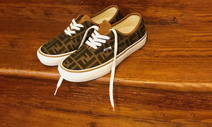 秒售罄！FENDI x Vans登场了？