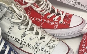 满版 Logo 的 JW Anderson x CONVERSE 联乘款来了！