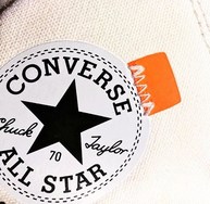 疑似 Off-White  x Converse V2 版本谍照曝光！