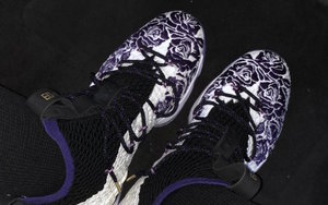 紫色花卉刺绣！詹皇上脚全新 Nike LeBron 15 “Purple Rain”！