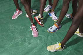 adidas x Pharrell Williams 全新“SOLARHU”系列正式发布