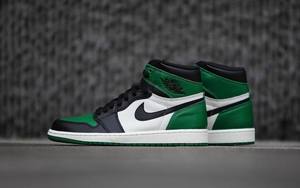 近赏丨黑绿脚趾 Air Jordan 1 “Pine Green”