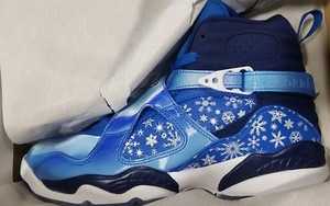 完美搭配tnf雪山！暴风雪主题 Air Jordan 8 实物曝光！