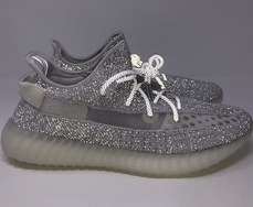 也太炫了吧！YEEZY 350 V2 “Static”更多细节图片曝光！