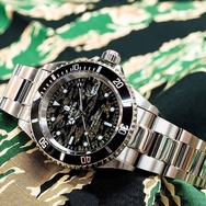 A BATHING APE 推出全新虎纹迷彩 BAPEX TYPE-1 腕表